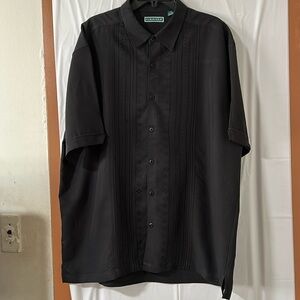 Cubavera  Shirt size XL in excellent condition 26W  31 L